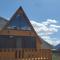 Mountain hut in Kazbegi - كازباجي