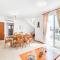 Villa Rosedale by Ezoria Villas