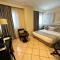 Oak Plaza Hotels East Airport