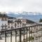 Conseil B - Chic 2BR City Center Apartment - Free Parking & Mountain View - By Cozee Rentals