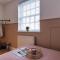 The Old Coach House, Gorgeous 3 Bed, Central, Modern, Parking, King Bed, HUGE Bath - Yeovil