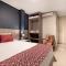 103 Hotel & Flats