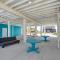 1 Mi to Ocean Colorful Freeport Beach Rental!