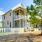 Carlton Landing Home with Poolside Lake View! - Canadian Fork