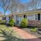 2 Mi to Craigville Beach Hyannis Home with Deck