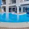 359 Edgewater Inn