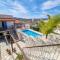 Poseidons Pool Paradise