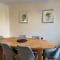 Ashford Holiday Home Sleeps 5 WIFI Parking - Kent