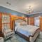 The Stanley Historic Home plus Cabin with Pool, BBQ - أوستن