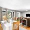 New! Peaceful & Relaxing 2BR Flat Top Location