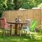 Walnut Flats-F3, 1-Bedroom with Stunning Garden View, AC, Parking, Netflix, WIFI - Close to Oxford, Bicester & Blenheim Palace