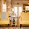 Pet Friendly Cottage Nestled in the Pines with Cozy Fire Pit only Minutes to BEACHES - Дофин-Айленд