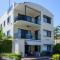 Modern Unit With Penthouse Views