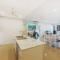 ZEN At ARRAY: 2BR Retreat in CBD - Darwin