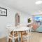 Luna Blu & The Beach Loft Yeppoon- Private Apartments