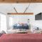 Simple Coastal Luxury near Southwold sleeps 10 - Southwold