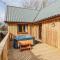 Osprey Lodge 1 with Hot Tub - Newton Stewart