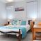 Alexis Apartments - Nice 2-bedroom with swimming pool