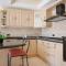 THE CLUB - Accommodation - Dining - Events