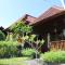 Bamboo Bungalow Jungle View