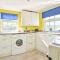 Holiday Home Dolphin Cottage by Interhome