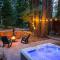 Fantastic Home In Woods With Hot Tub! - South Lake Tahoe