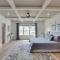 Modern Luxury Retreat Walk to Tims Ford Lake!
