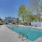 Modern Luxury Retreat Walk to Tims Ford Lake!