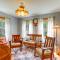 Meriden Village of Plainfield Home with Backyard - 温莎