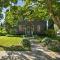 Walk to Dtwn Shops and Eats Sturgeon Bay Retreat
