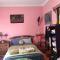 Dar Sam - Red Room