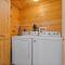 Blue Ridge Bear Bungalow