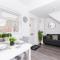 Amazing house with central location TV downstairs and in bedroom super fast WiFi and crisp white hotel linen hosted by Our Home Short Stays