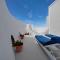 White Swallow Suite Santorini