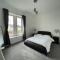Premier 2 bed Flat C - بروكسبورن