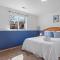 Stylish 5 BR- LG Fenced Backyard and Playground - Summerset