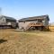 Stylish 5 BR- LG Fenced Backyard and Playground - Summerset
