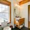 206 - King Suite