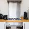 Stylish Apartment Opposite Westfields - 伦敦