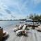 NEW - LITTLE IBIZA, on a lake near Amsterdam, with HOT TUB! - Vinkeveen