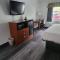 Royal Inn & Suites