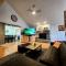 Paradise in heart of Poconos FaSt InTeRnEt Close to All Attractions