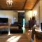 Chalet Leonard House in the wood