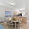 Beach House 5min walk to beach, pool, close to shops and activities - Destin