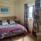 Lindas Retreats Self catering accommodation 1 bedroom cottage or 3 bedroom House