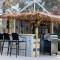 Peachland getaway with pool and tiki bar - Port Charlotte