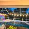 Peachland getaway with pool and tiki bar - Port Charlotte