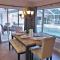 Peachland getaway with pool and tiki bar - Port Charlotte