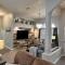 Peachland getaway with pool and tiki bar - Port Charlotte