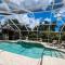 Peachland getaway with pool and tiki bar - Port Charlotte
